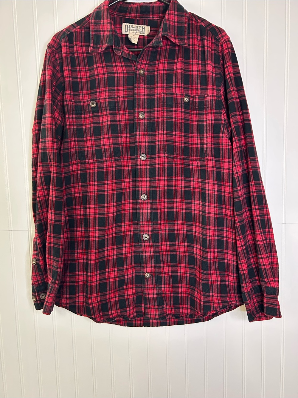 Duluth Trading Co Men’s Red & Black Plaid Flannel Shirt Size Medium